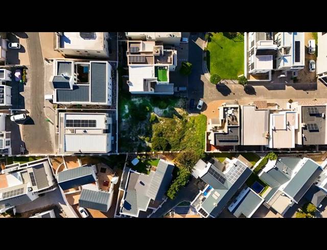 LAND FOR SALE IN WATERFRONT